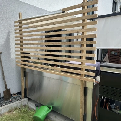 Bộ Mount Bàn Workbench sang Cọc Gỗ 40 mm cho Vách Che Riêng Tư