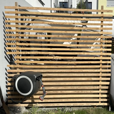 Bộ Mount Bàn Workbench sang Cọc Gỗ 40 mm cho Vách Che Riêng Tư