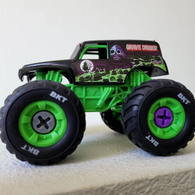 Bolt BKT cho Grave Digger Monster Truck (tỉ lệ 1:24)