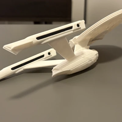 NCC-1701 USS Enterprise Refit - No Supports / Multicolor