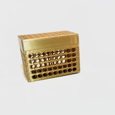 Hộp Lỗ Lục Giác Kèm Nắp Snap-On (Hex Hole Box with Snap-On Lid!)