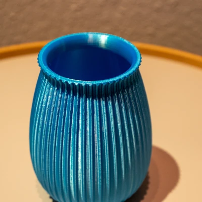 Bình Cắm Hiện Đại Gân Dọc (Ribbed Modern Vase)