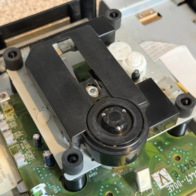 Chân đỡ ổ CD Sega Saturn (Sega Saturn CD Drive Standoff)