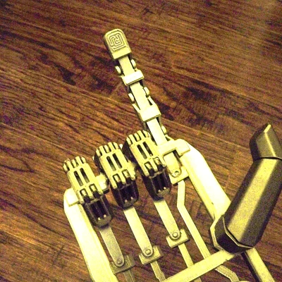 Bàn tay robot với các ngón chuyển động độc lập