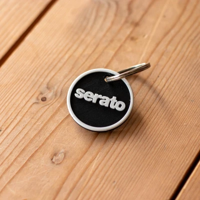Móc khóa Serato DJ (Serato DJ Keychain)