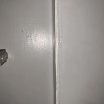 Chặn Hành Trình Cửa Tủ Trượt (Sliding Closet Door Stopper)