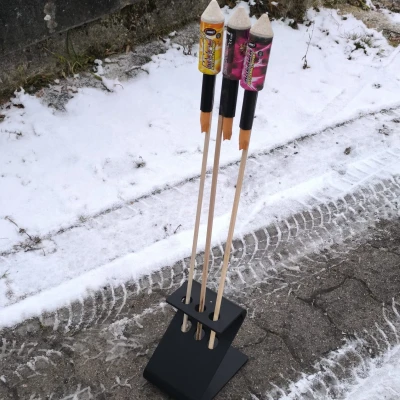 Giá đỡ rocket pháo hoa 3 ống (3er Feuerwerksraketenhalter)