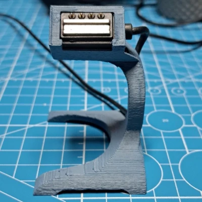 Đế sạc Suunto 9 Baro – Charging Stand & Desktop Dock