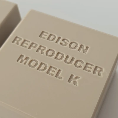 Hộp lưu trữ Edison Phonograph Reproducer