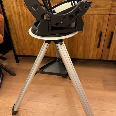 Giá đỡ Smallest cho chân máy (tripod)