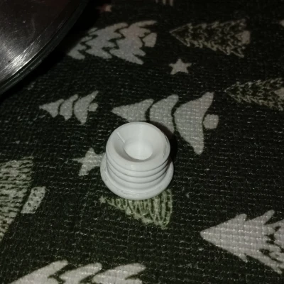 Nút bịt kín tạm thời cho cổ châm nhiên liệu của bình xăng