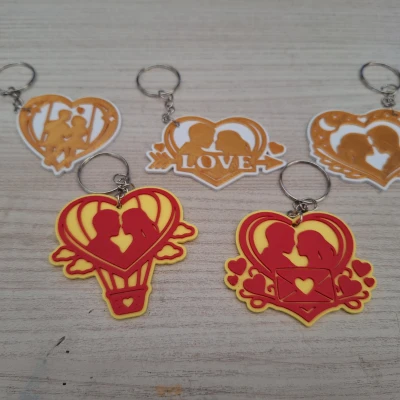 Bộ Móc Khóa Trái Tim Cặp Đôi Đa Màu (MultiColor Couple Hearts Keychain Set)
