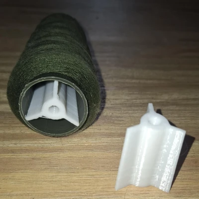 Adapter dùng ống chỉ overlock cho máy may gia đình
