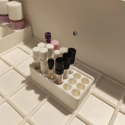 Khay Gridfinity đựng chai sample nước hoa (Gridfinity Perfume Sample Tray)