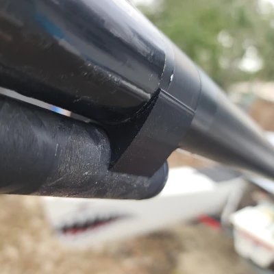 Gối kẹp (pipe saddle) cho spinnaker pole giữ selfie stick