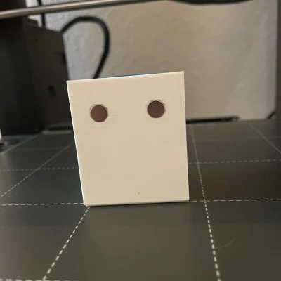 Kẹp Giữ Chỉ Nha Khoa Nam Châm (Magnetic Dental Floss Holder)