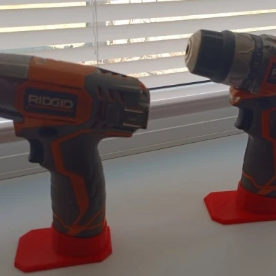 Chân đế đứng thẳng cho khoan/pin Ridgid AEG 12V