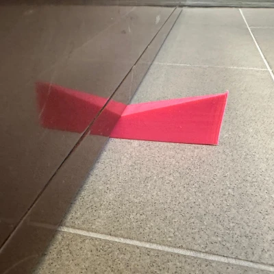 Doorstop – Chèn cửa dễ luồn, chỉnh bằng chân