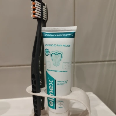 Giá đỡ kem đánh răng và bàn chải (in 3D) tối giản