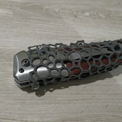 Mesh phong cách Voronoi. Scale theo nhu cầu của bạn