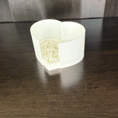 Miếng lót ly hình trái tim + Giá đựng