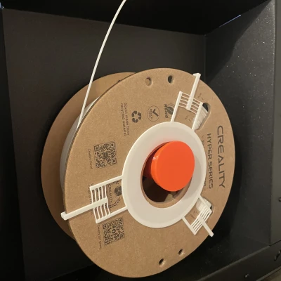 Giá đỡ OpenPrintTag tái sử dụng – Universal tự canh tâm (Remix)