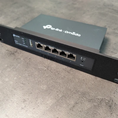 Giá đỡ rack 10" cho router TP-Link ER605 (Omada)