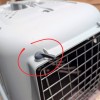 Khóa cửa lồng vận chuyển mèo (Cat carrier door lock) - Thumbnail 1