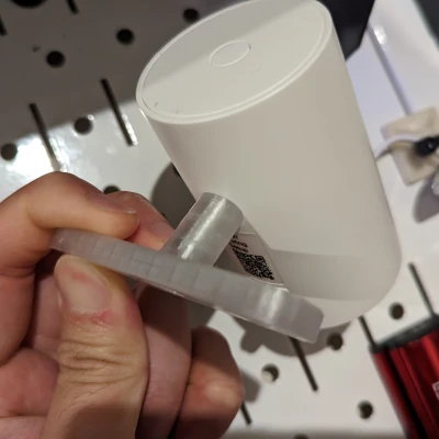 Giá gắn Wall Control / Pegboard cho Ring Indoor Cam