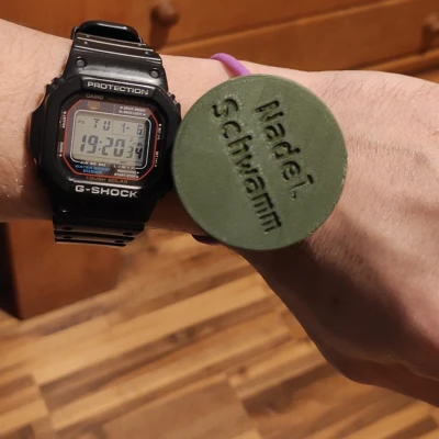 Nadelschwamm Sewingsponge (Sponge giữ kim ghim có nắp)