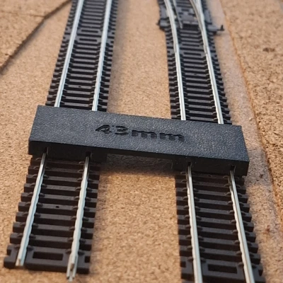 TT120 Track spacer 43mm (Cữ giãn khoảng cách track 43mm)