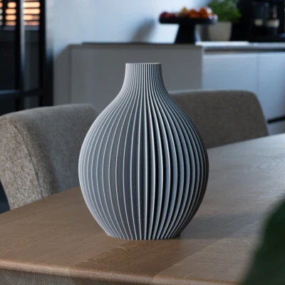 Bình LOUISE – Bình hoa dáng cầu gân sọc (Ribbed Spherical Vase)