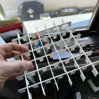 Chậu tự tưới để ươm cây con (Seed Starter)