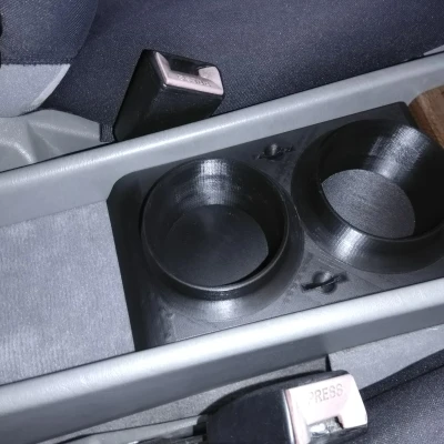 Giá để ly cho Mercedes-Benz W124 (có khe để xu)