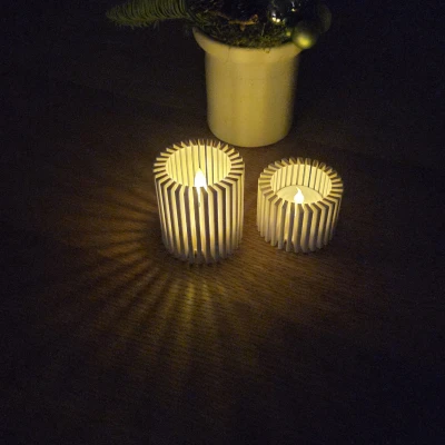 Đế nến tealight Scandinavian Column Glow dạng cột tối giản