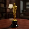Tượng Oscar Phong Cách Low-Poly - Thumbnail 1