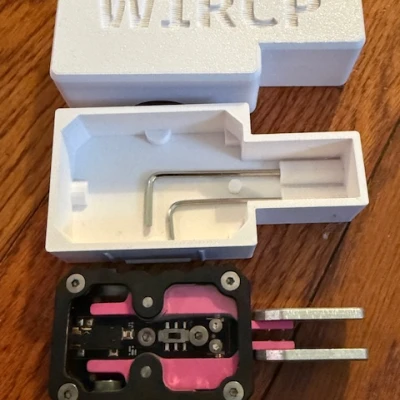 Hộp đựng key Modern Morse Nameless hiện đại kèm ngăn giữ dụng cụ