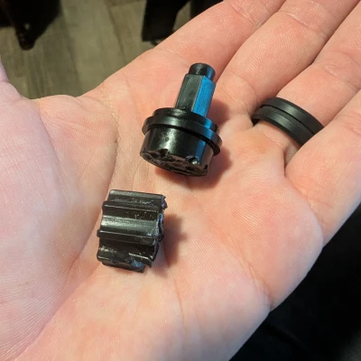 Trục pinion thay thế cho cửa chuồng gà tự động