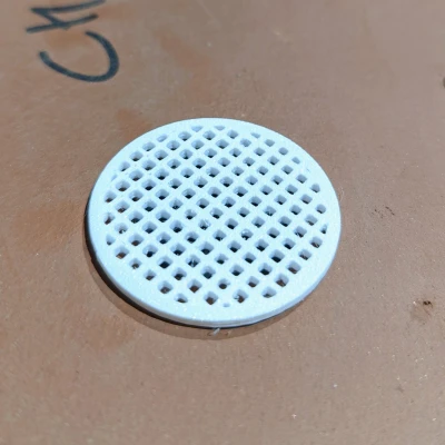 Lỗ thoát nước cho chậu bonsai