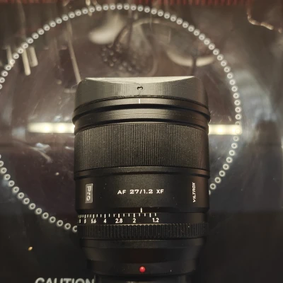 Viltrox 27mm F1.2 Squarehood