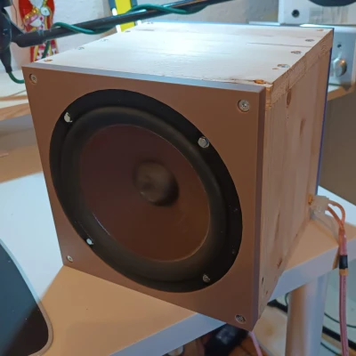 Bộ kit Subwoofer (Subwoofer Bausatz)