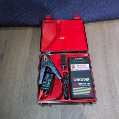 Hộp Rugged cho Harbor Freight VIKING 1000 Peak Amp Jump Starter [59527]