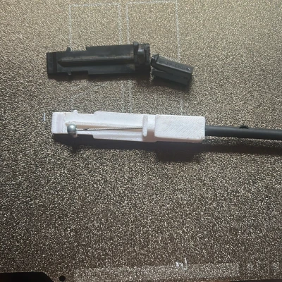 Renault megane spot – Khóa nắp capo Renault