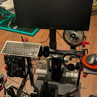 Bracket gắn màn hình cho sim rig (Simrig monitor bracket)