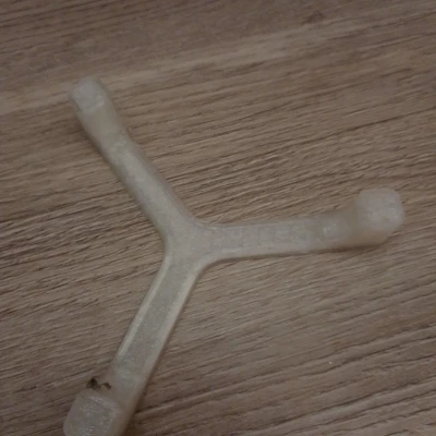 Giá đỡ khối hút ẩm bằng muối (Moisture absorber block holder)