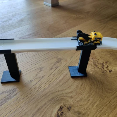 Đường Đua Xe Đồ Chơi Đơn Giản