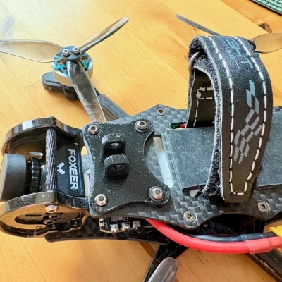 Ngàm gắn RunCam Thumb 2 cho AOS 3v5 (AOS 3v5 Runcam Thumb 2 Mount)