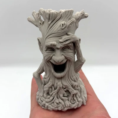 Happy Stub Decor – Tượng gốc cây vui vẻ trang trí