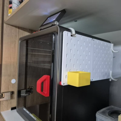 Kobra S1 - Organizer Ikea Skadis bên hông phải