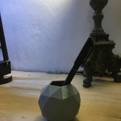 Bình cây (plants vase) thiết kế tam giác